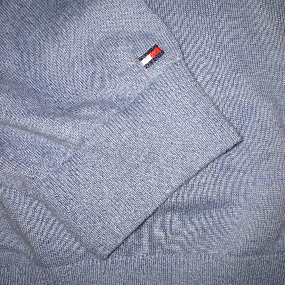 Tommy Hilfiger Blue Crewneck Sweater with Flag Detail